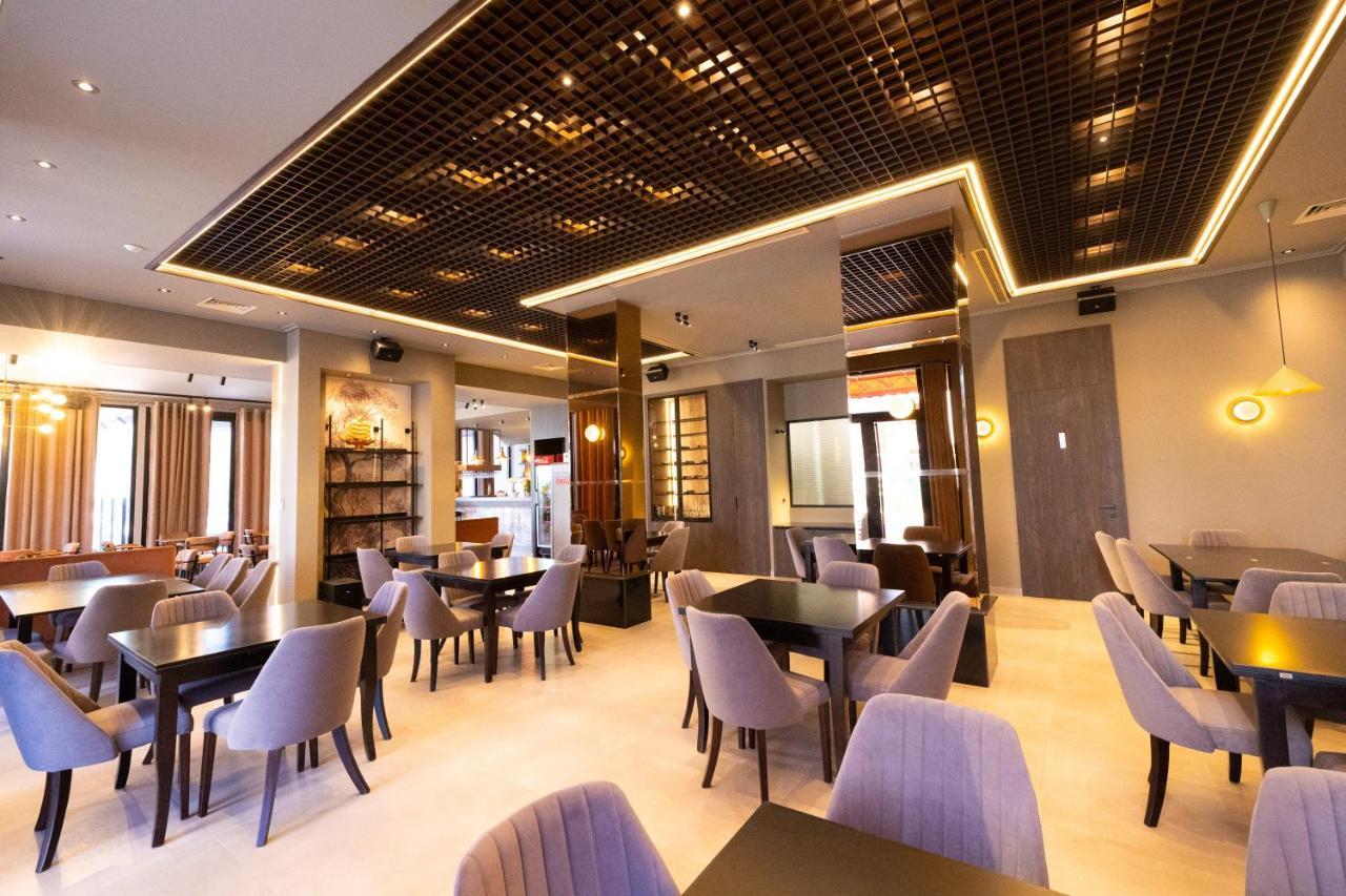 New Donantelo Hotel Влёра Экстерьер фото