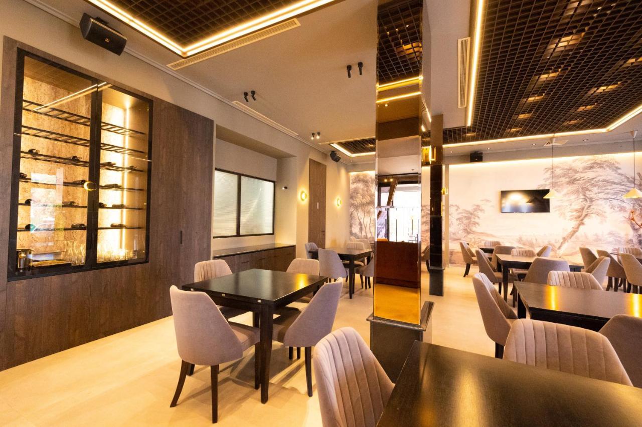 New Donantelo Hotel Влёра Экстерьер фото