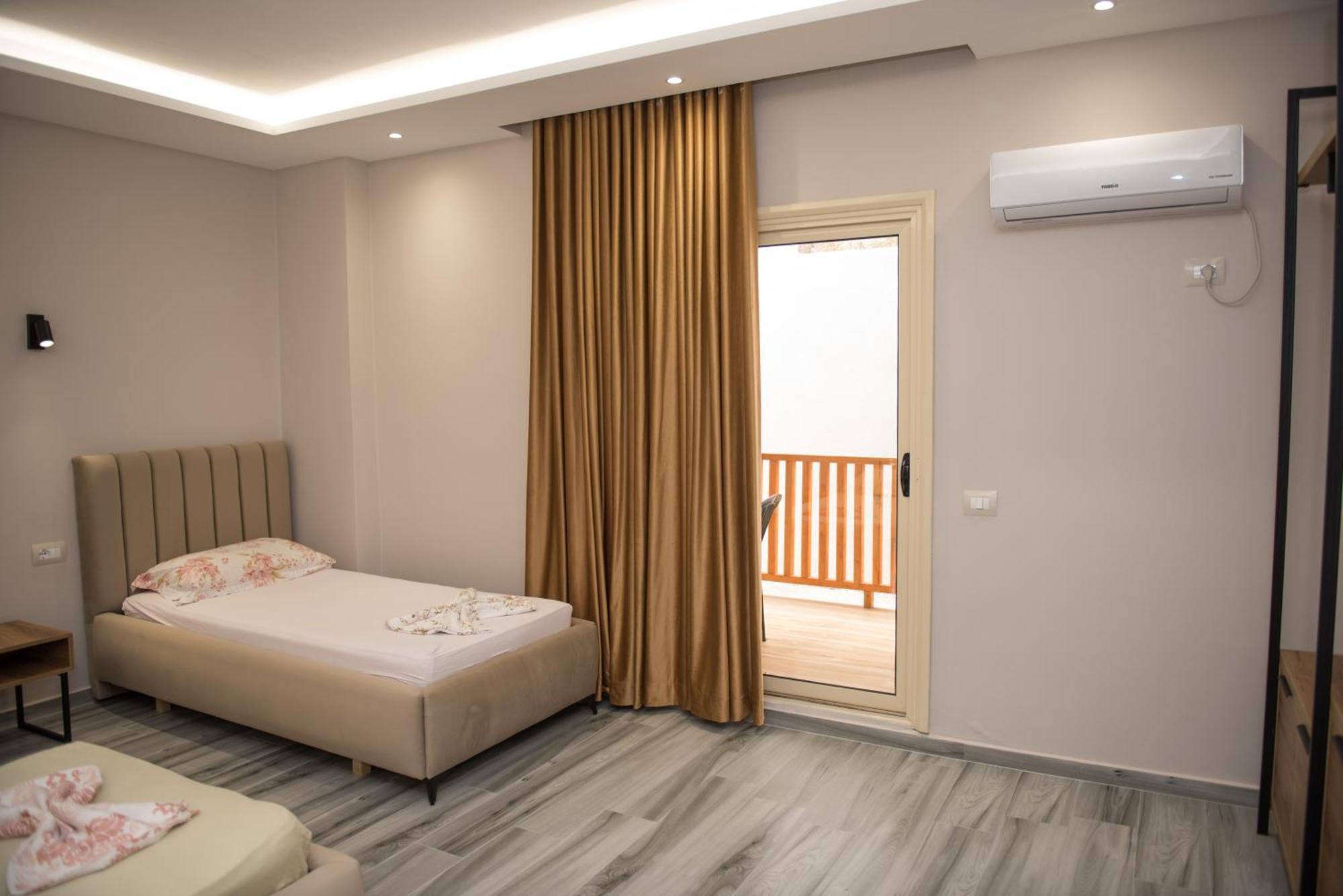 New Donantelo Hotel Влёра Экстерьер фото
