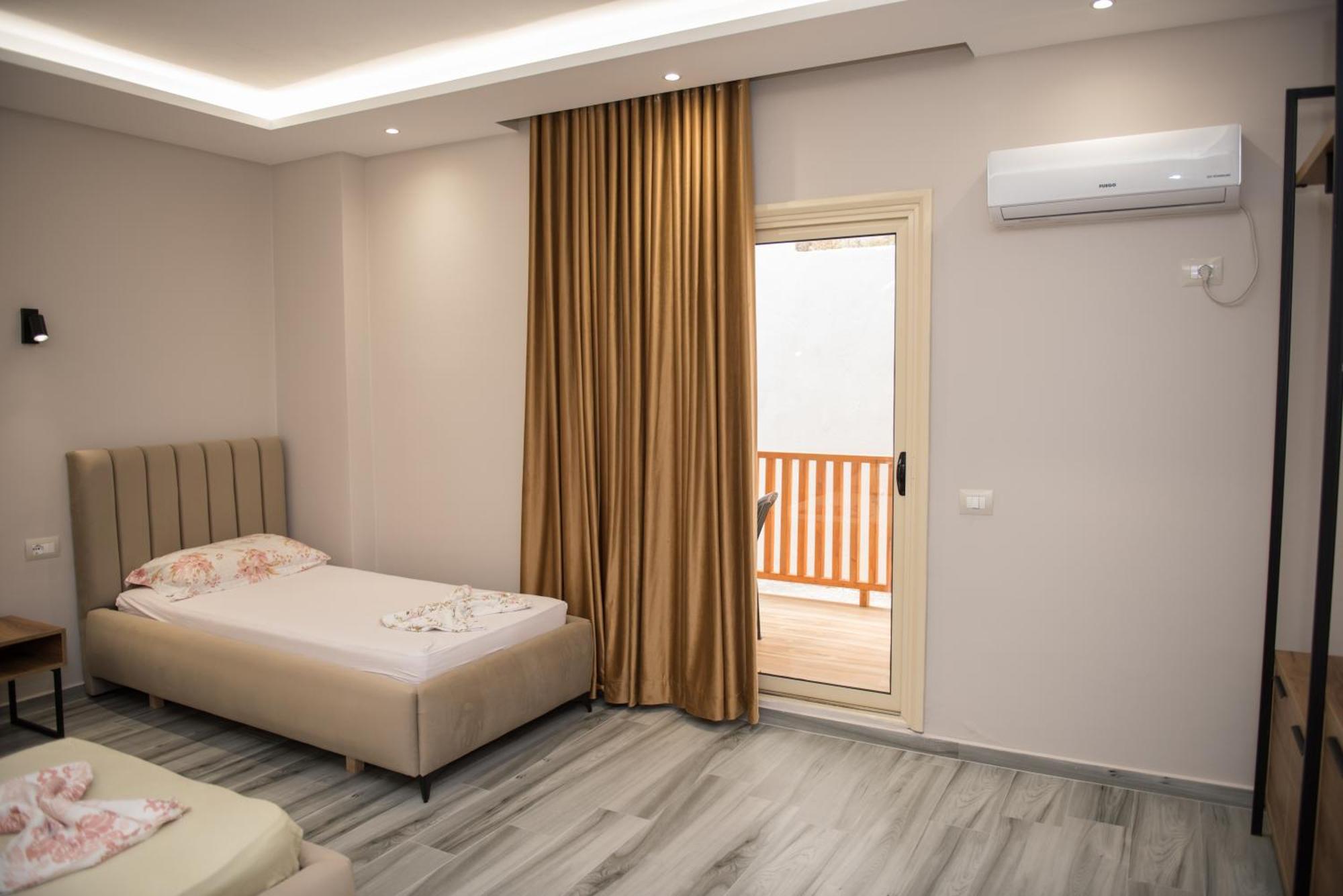 New Donantelo Hotel Влёра Экстерьер фото