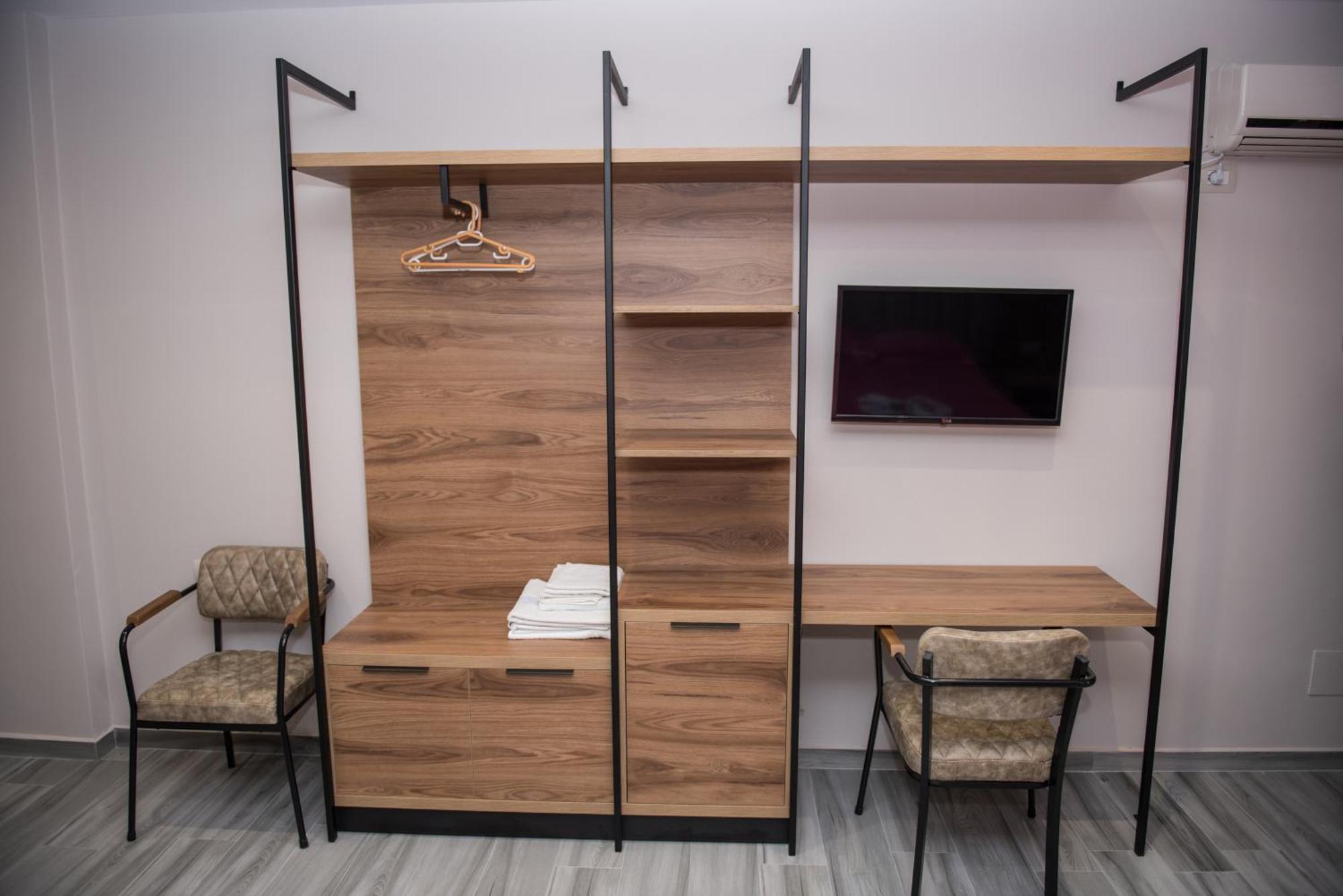 New Donantelo Hotel Влёра Экстерьер фото